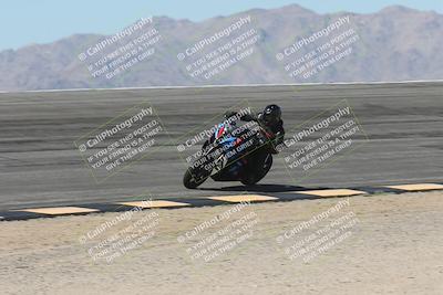 media/Oct-13-2025-Moto Forza (Mon) [[a66d839500]]/4-C Group/Session 2 (Bowl)/